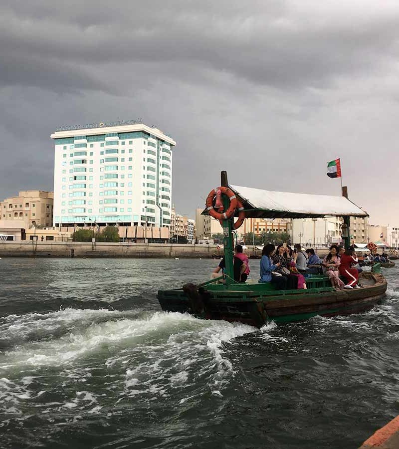 Fahrt über den Creek- historisches Dubai