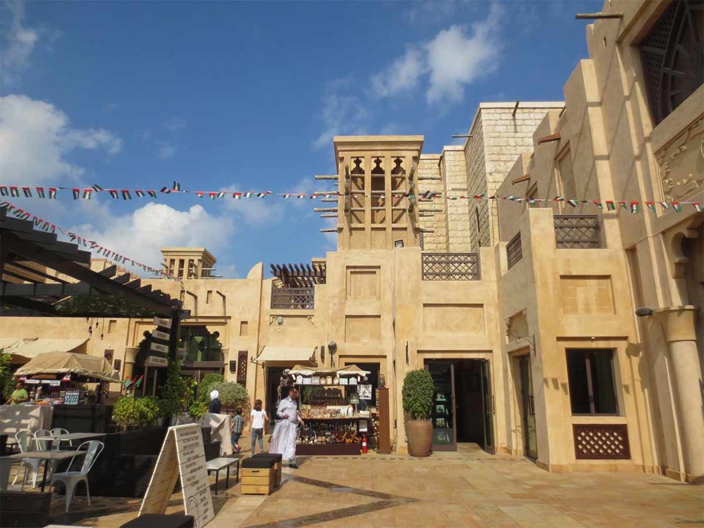 Ganztagestour in Dubai mit Stop im Souk Madinat Jumeirah