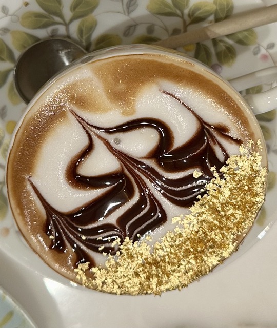 Mittel (Emirates Palace Gold )