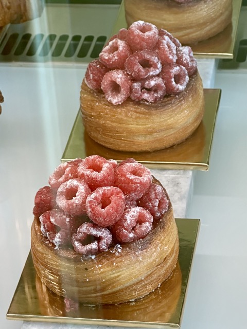 Himmbeerkuchen im Atlantis