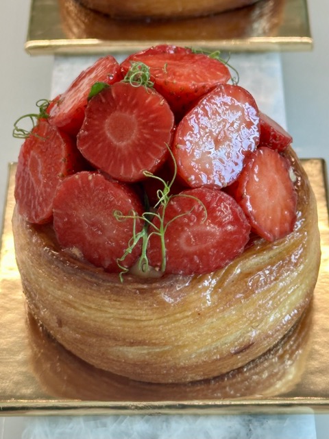 ERDBEERKUCHEN im Atlantis