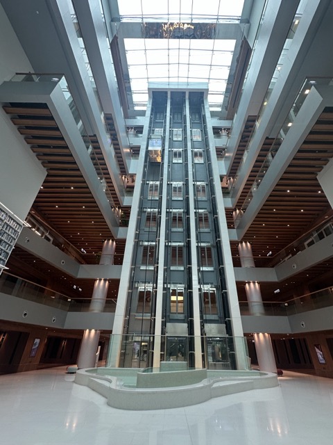 Lift in Bibliothek