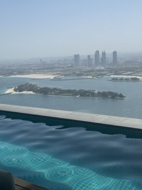 Blick vom Aura Skypool