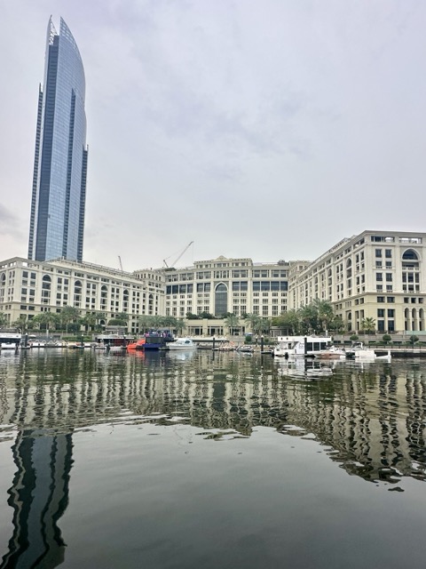 Palazzo Versache Hotel vom Wasser