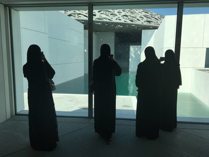 Louvre Abu Dhabi - local ladies