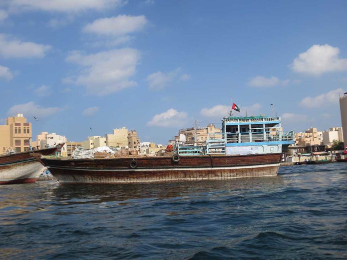 Dhows auf dem Dubai Creek