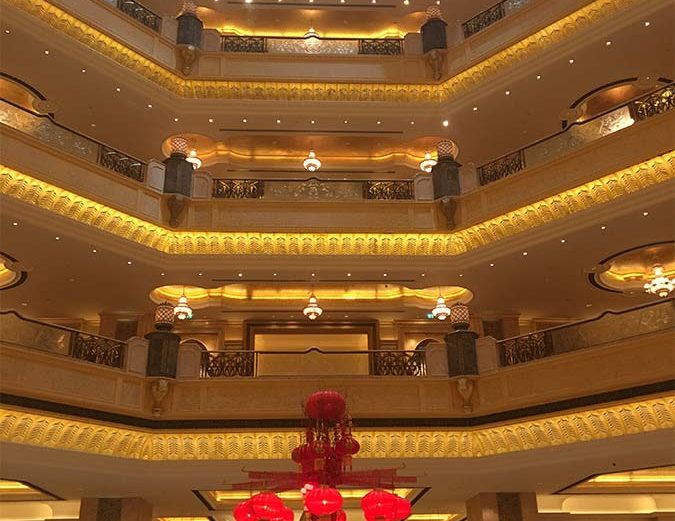 Emirates Palace - mit Gold Design - Abu Dhabi Tour
