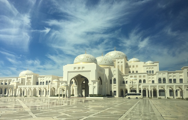 Blick auf den Präsidentenpalast in Abu Dhabi